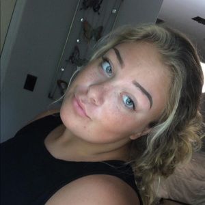 Meet your Posher, Mackenzy